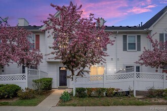 Building Photo - 22241 Atlantic Pointe