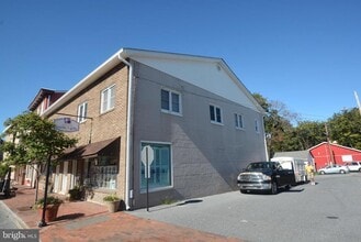 Building Photo - 16 S Main St