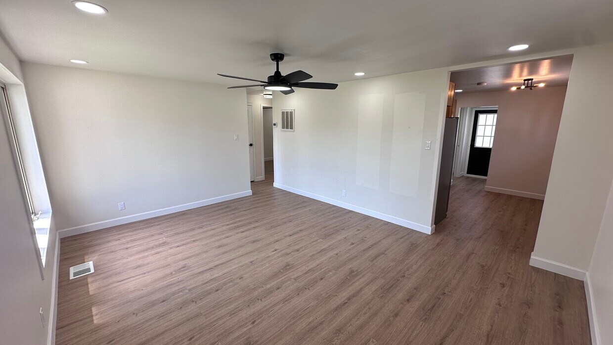 Primary Photo - 4628 W 88th Pl