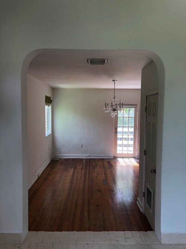 Foto del edificio - 100 NE 43rd St