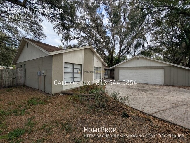 Building Photo - 1404 Wildrose Dr