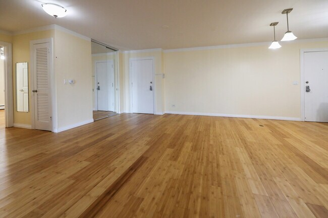 Foto del edificio - 10385 Dearlove Rd