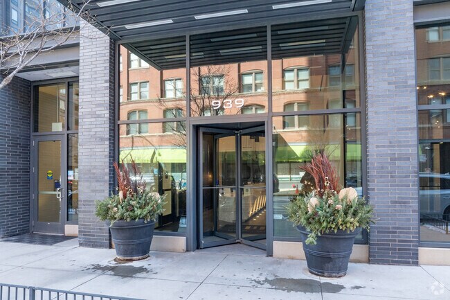 Entrada - Union West