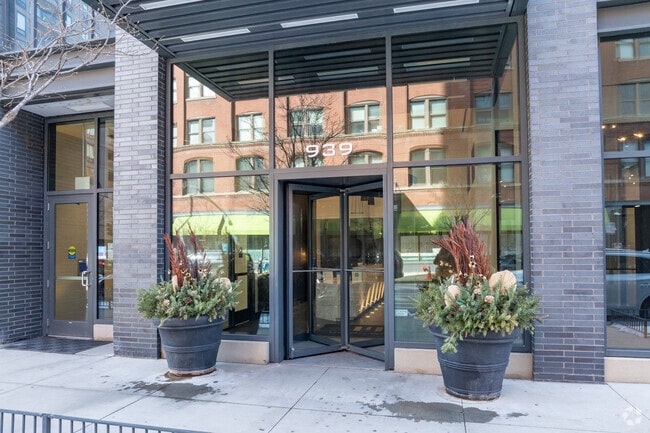 Entrance - Union West