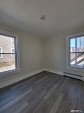 Building Photo - 21 Lewiston Ave