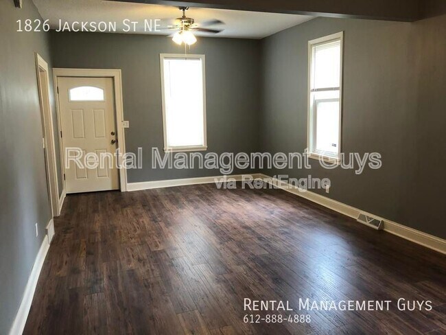 Foto del edificio - 1826 NE Jackson St