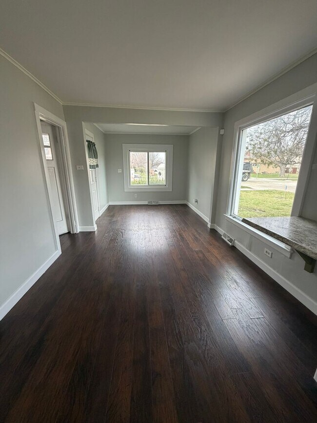 Foto del edificio - 2209 Douglas Ave