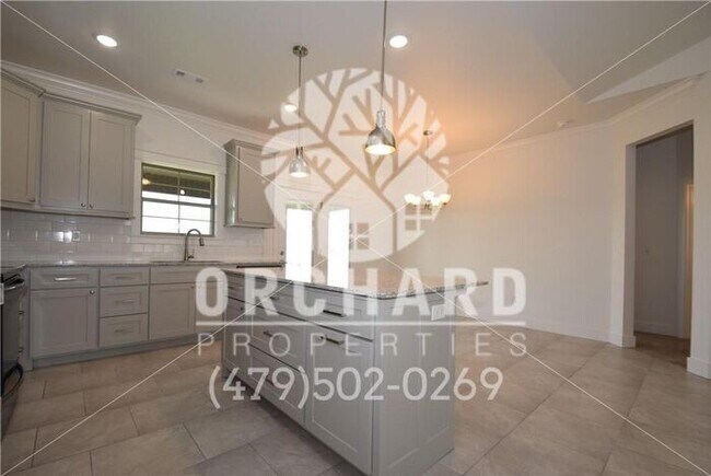 Building Photo - Tontitown- Single-Family Home- Stunning Ce...