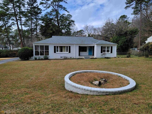 Building Photo - 1249 Oldfield Rd