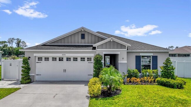Foto del edificio - 4595 Plainview Rd