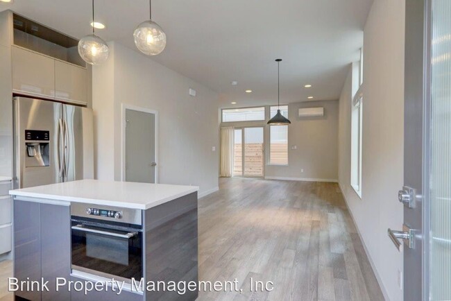 Building Photo - 3 br, 2 bath House - 3614 B 36th Ave S
