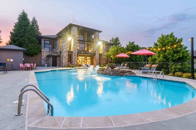 Building Photo - Aventura Falcon Valley