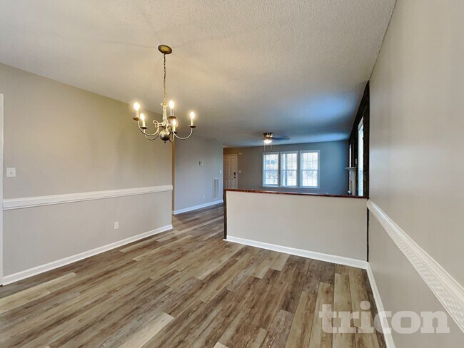 Foto del edificio - 196 Clarence Ln
