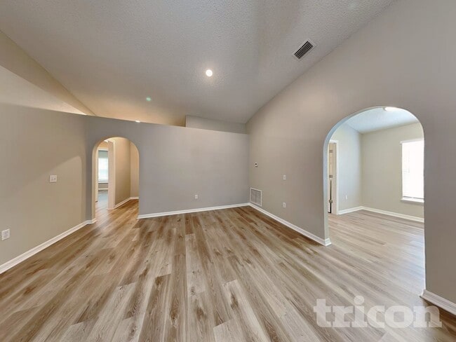 Building Photo - 649 Doe Cove Pl