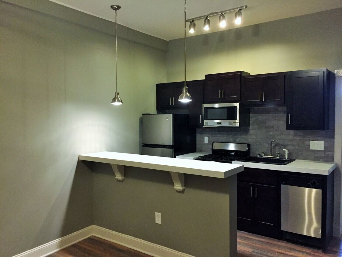 Foto principal - 5737 Kentucky Ave