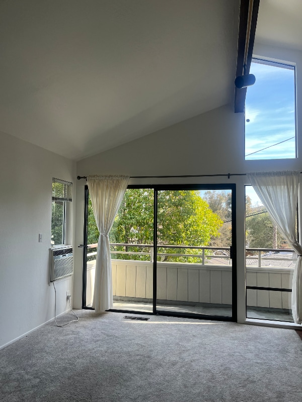 Building Photo - 917 Bell St