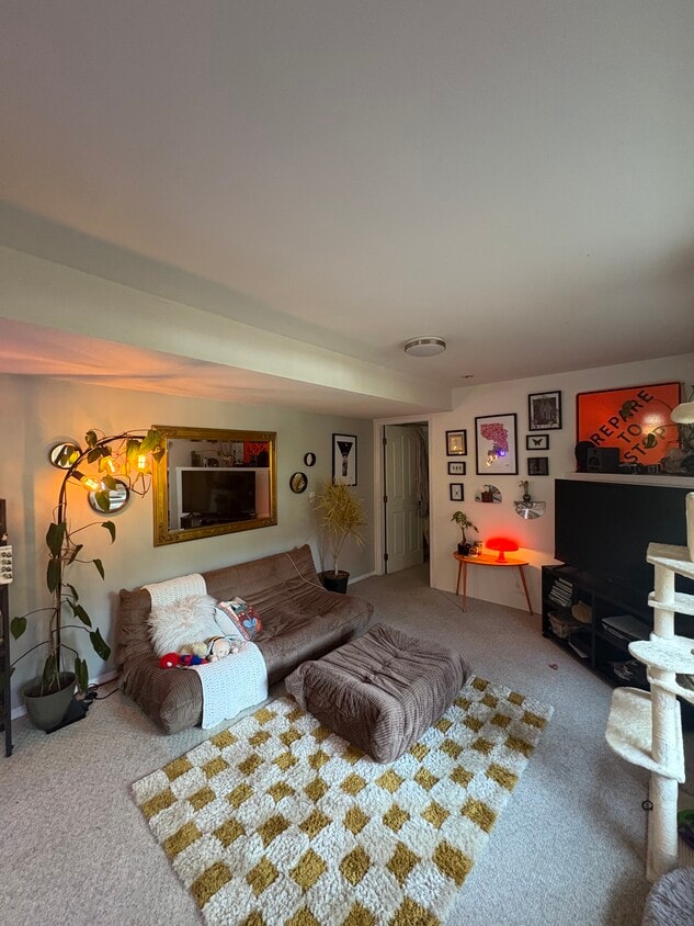 Primary Photo - 2262 Woodstock Dr