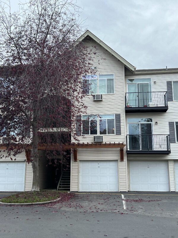 Primary Photo - 22855 E Country Vista Dr