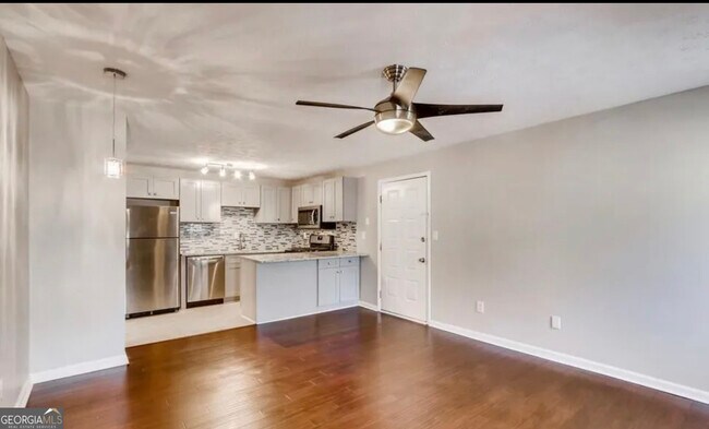Building Photo - 918 Dunbar Dr