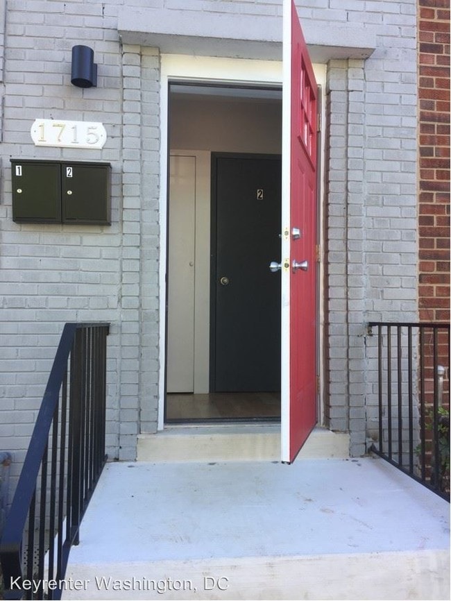 Building Photo - 1715 Montello Ave NE
