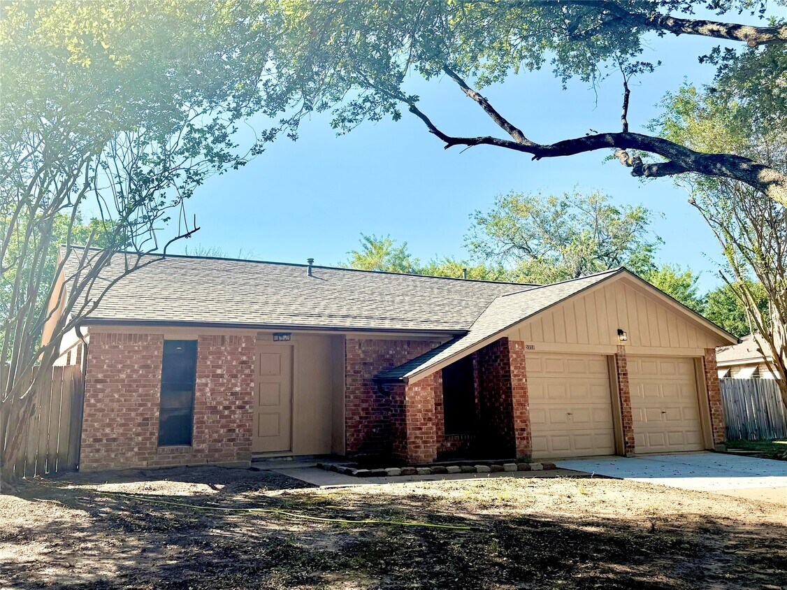 Foto principal - 5359 Friar Tuck Dr