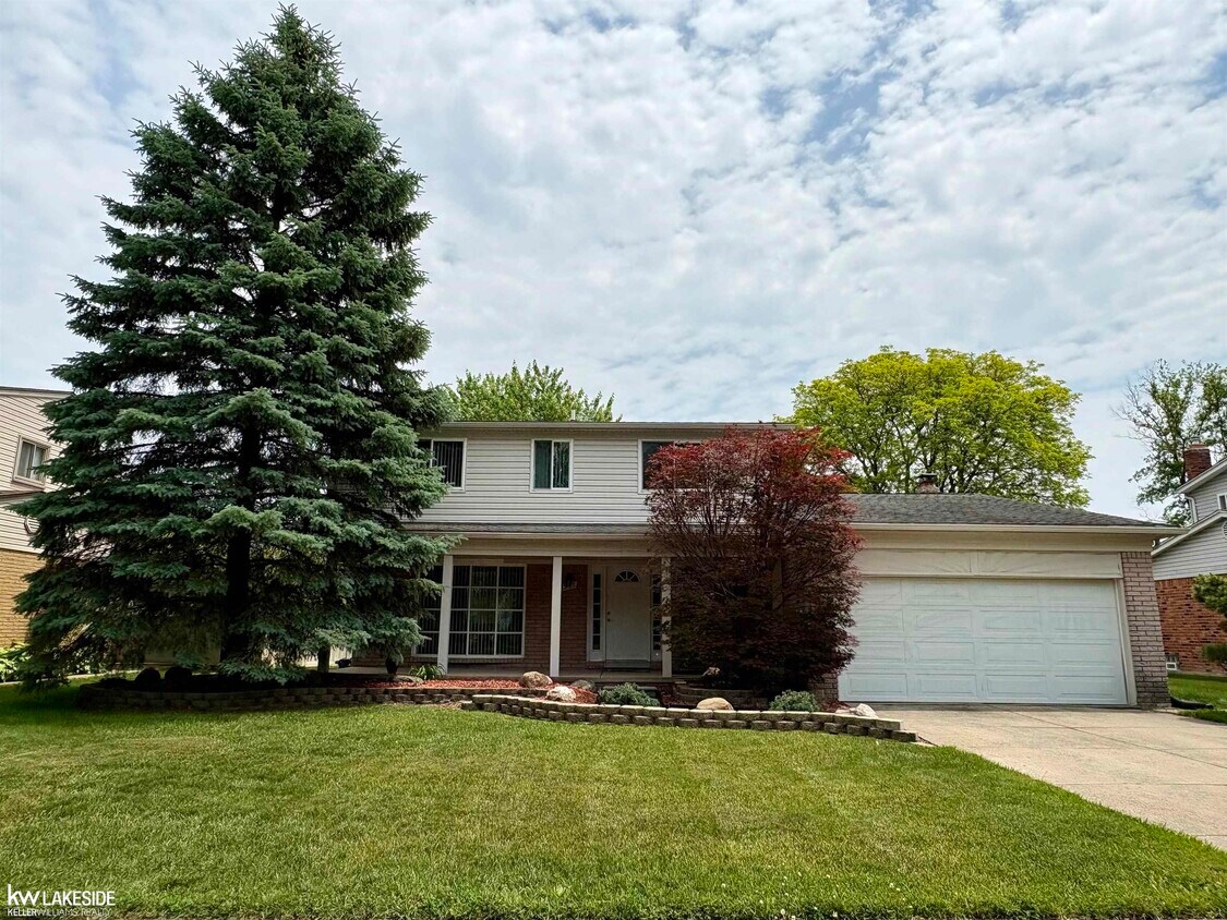Foto principal - 3550 Kings Point Dr