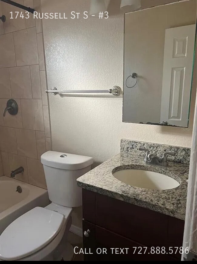 Photo - 1743 Russell St S Apartment