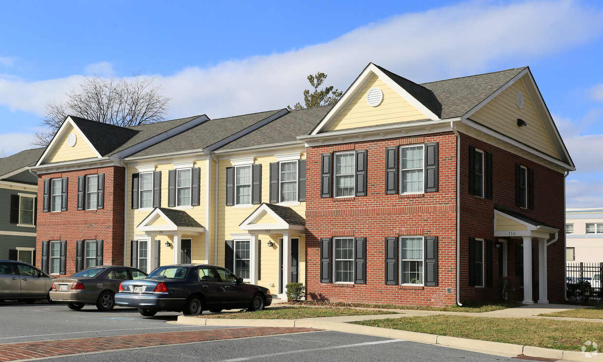 Casa adosada Apartaments Calvert Heights - Calvert Heights Townhouse Apartments