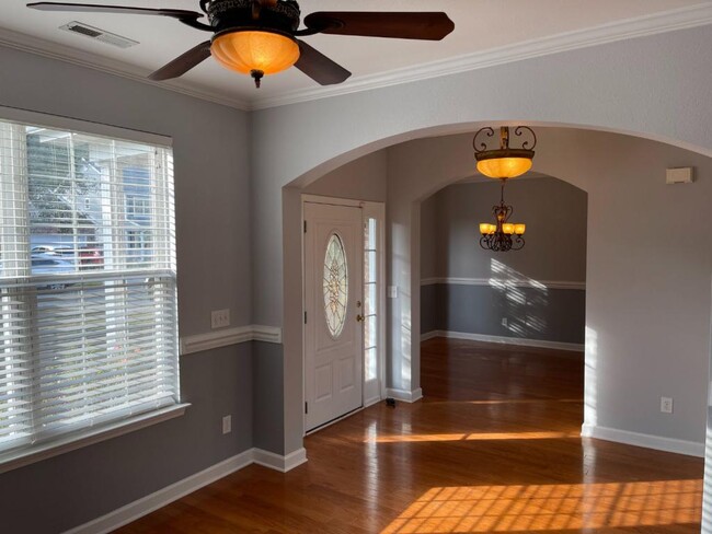 Building Photo - 2208 Seneca Ridge Dr.