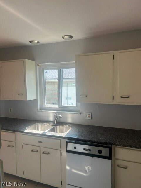Foto del edificio - 2888 Morewood Rd