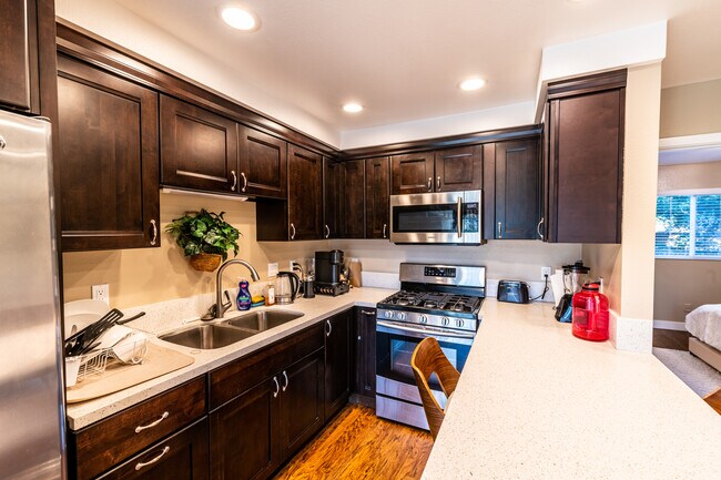 Building Photo - 23821 Hillhurst Dr