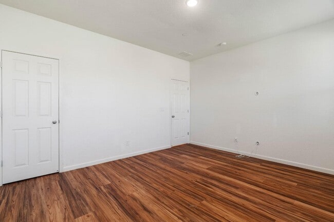 Building Photo - 3760 Orbison Ln