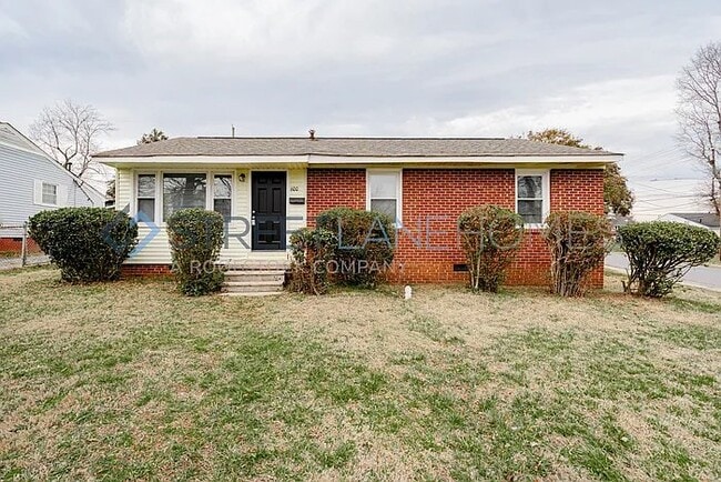 Building Photo - 600 Windy Hill Dr