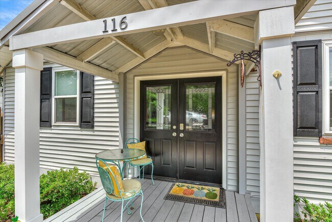Foto del edificio - 116 Edgefield Ave NW