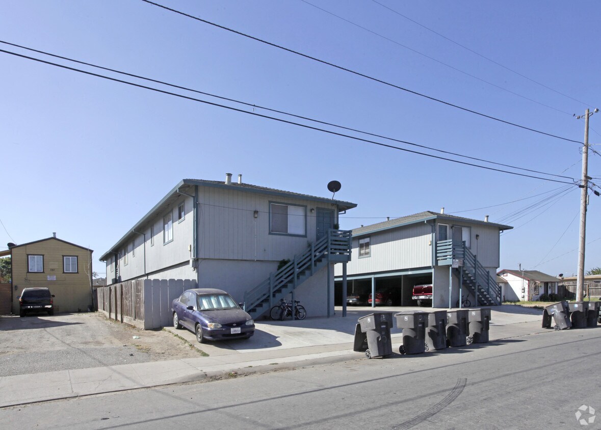 Primary Photo - 776 Kilbreth Ave