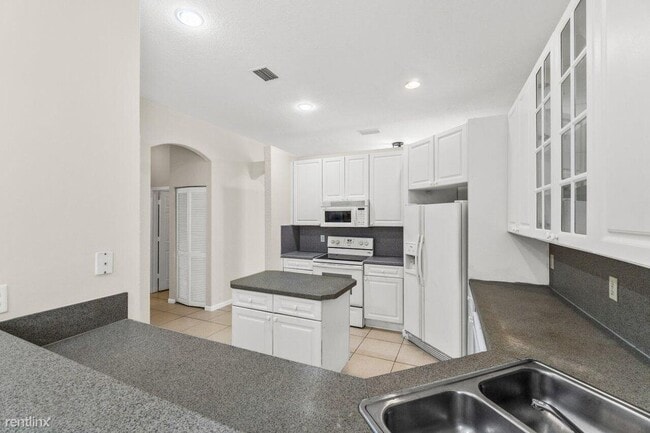 Foto del edificio - 3 br, 2 bath House - 4033 Arthurium Ave