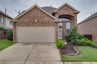 Building Photo - 8115 Sycamore Dr