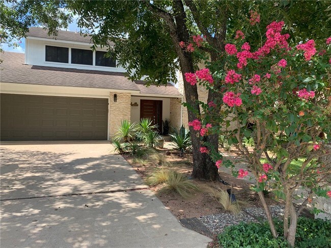 Building Photo - 1504 Wilson Heights Dr