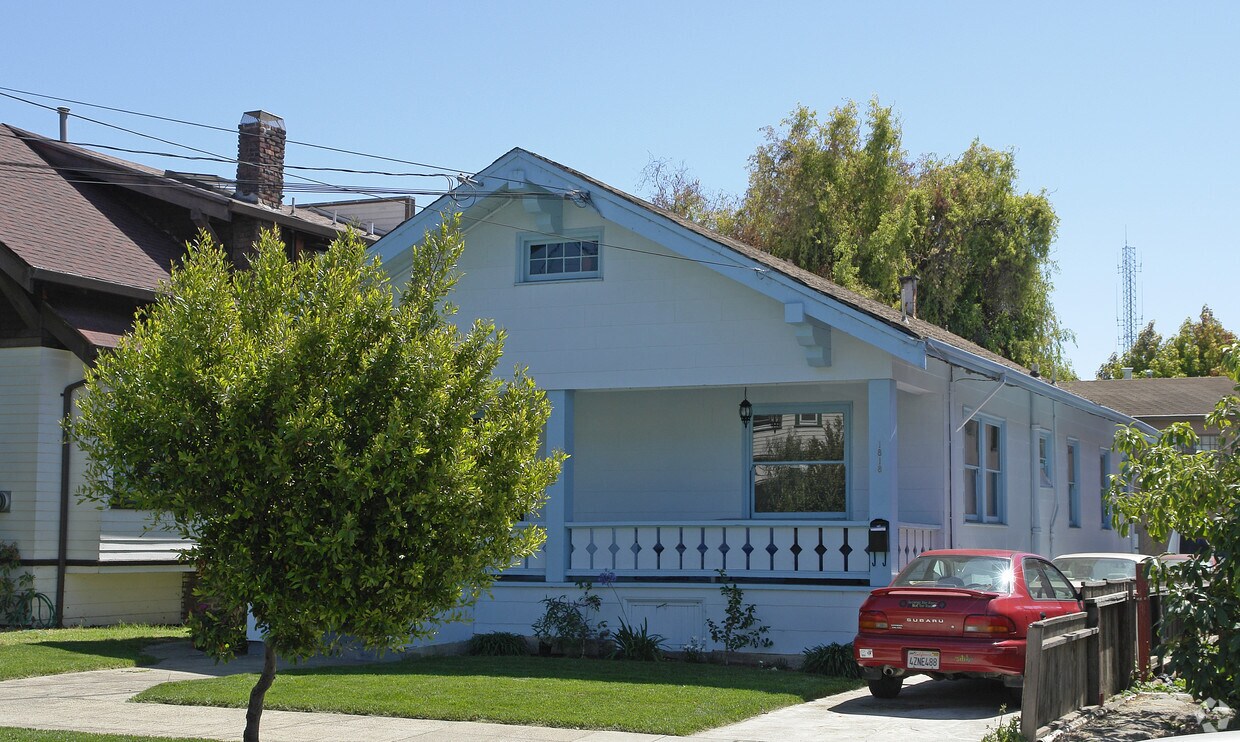 Primary Photo - 1818-1923 Berkeley Way