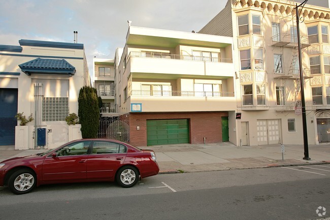 Building Photo - Casa Dolores