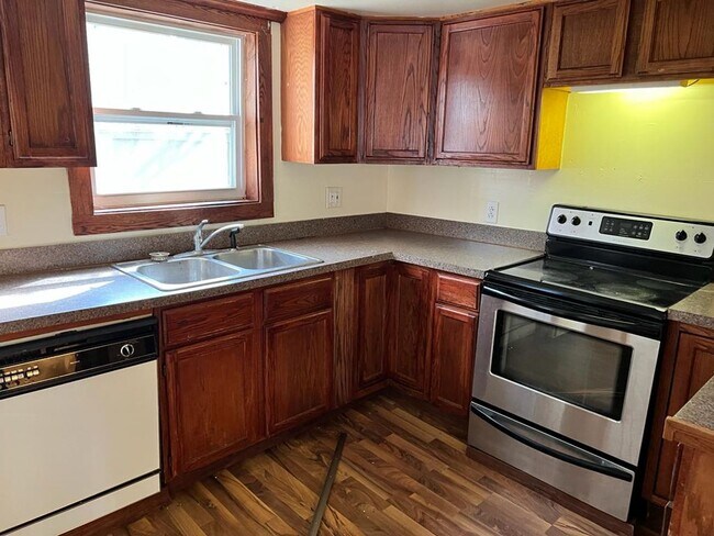 Foto del edificio - Beautiful 4 bedrooms house in a quiet little town