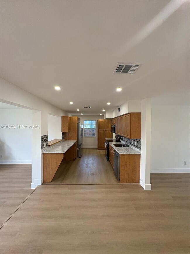 Foto del edificio - 7150 SW 10th St