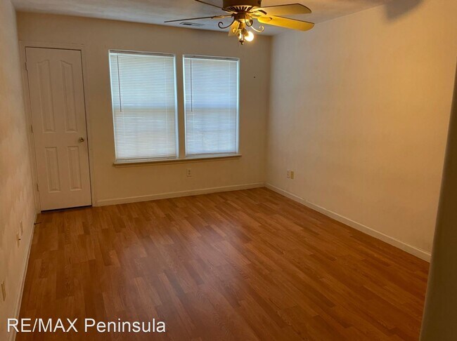 Building Photo - 2 br, 2.5 bath House - 137 Post Oak Road