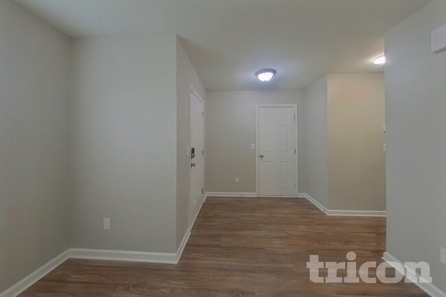 Building Photo - 513 Gentle Breeze Ln