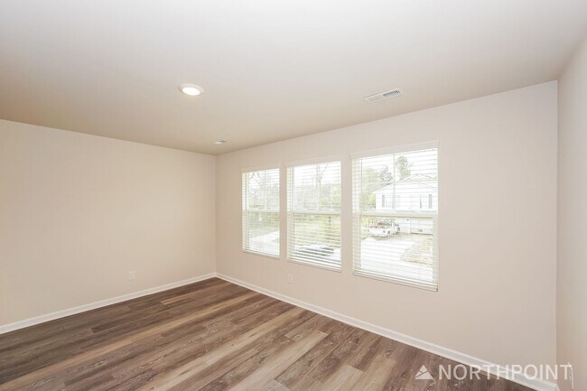 Building Photo - Brand New Townhome | 3 BR/3.5BA | 1-Car Garage | Near Downtown Mooresville