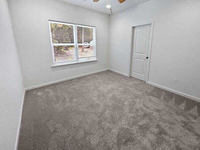 Foto del edificio - 815 Key St