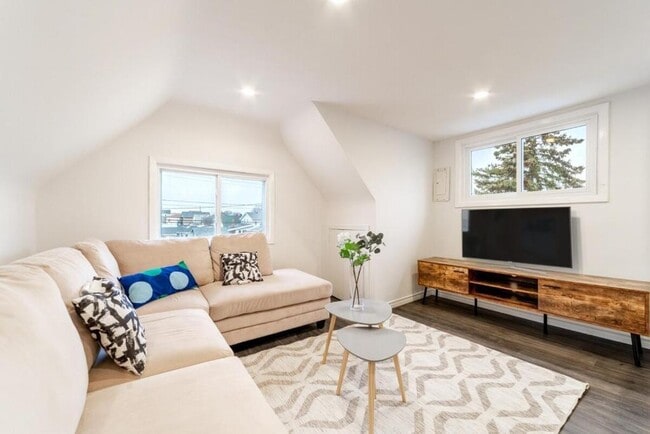 Photo du bâtiment - 186 Crowland Ave