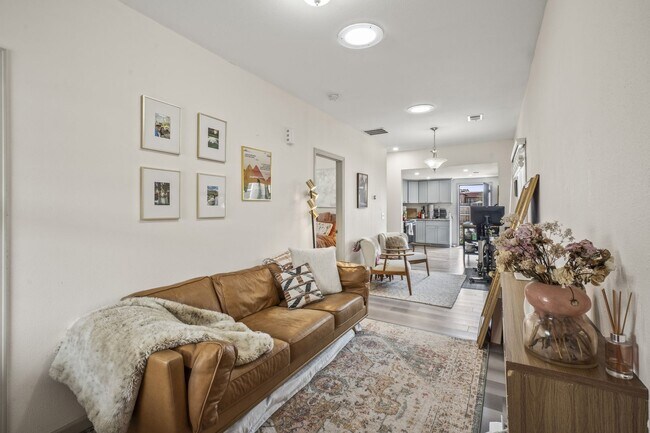 Foto del edificio - Cute Two Bedroom 1 Bathroom House in North RiNo