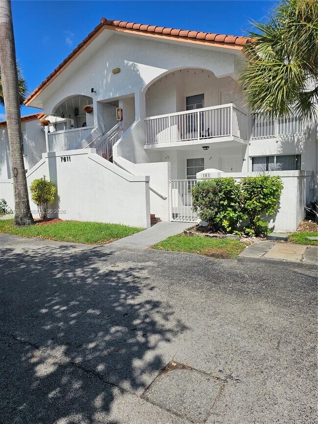 Building Photo - 7611 SW 153rd Ct
