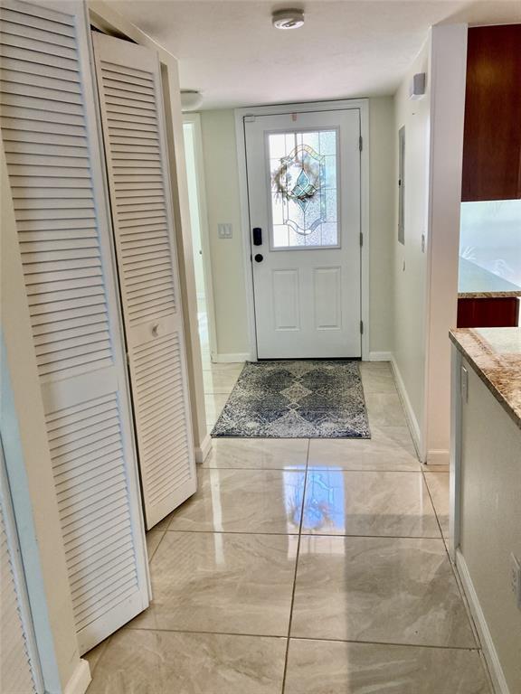 Foto del edificio - 6430 Sun Eagle Ln